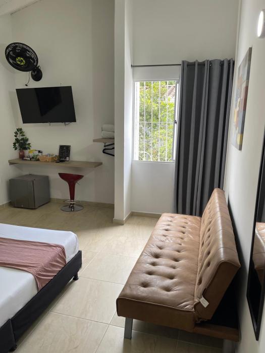 hotel 12 nights