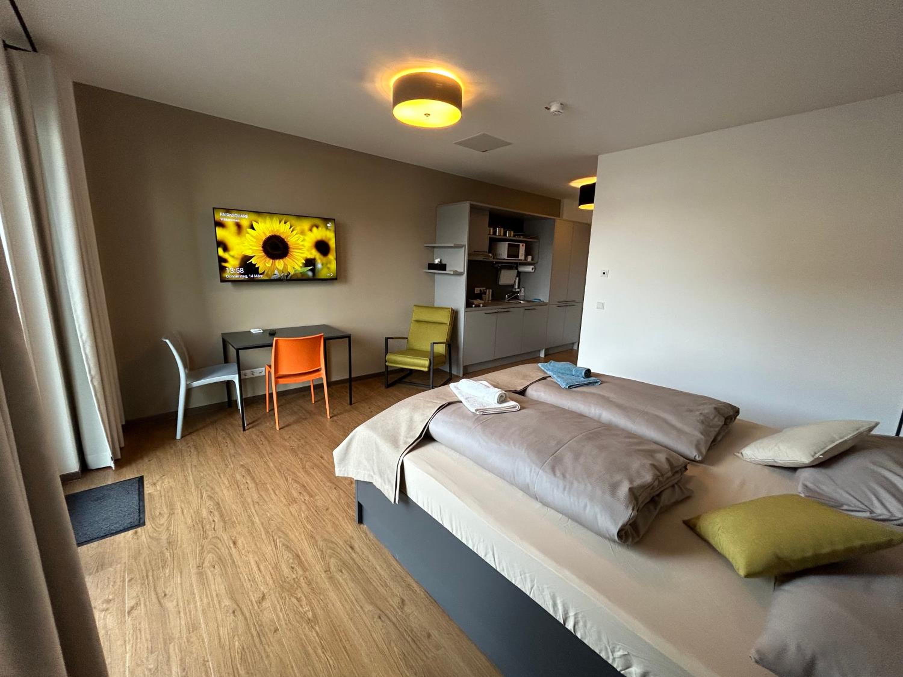 fairn square hotel