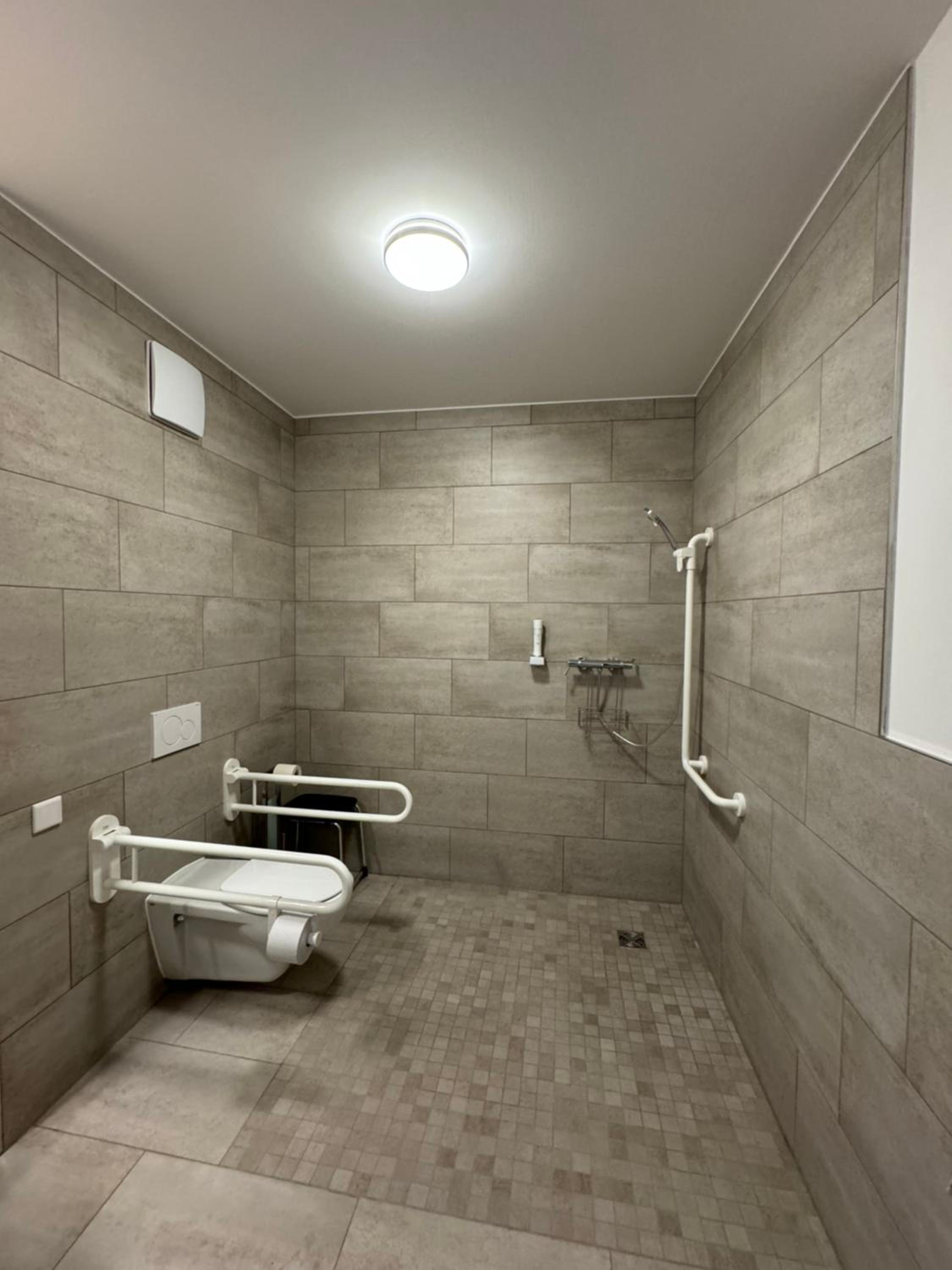 fairn square hotel