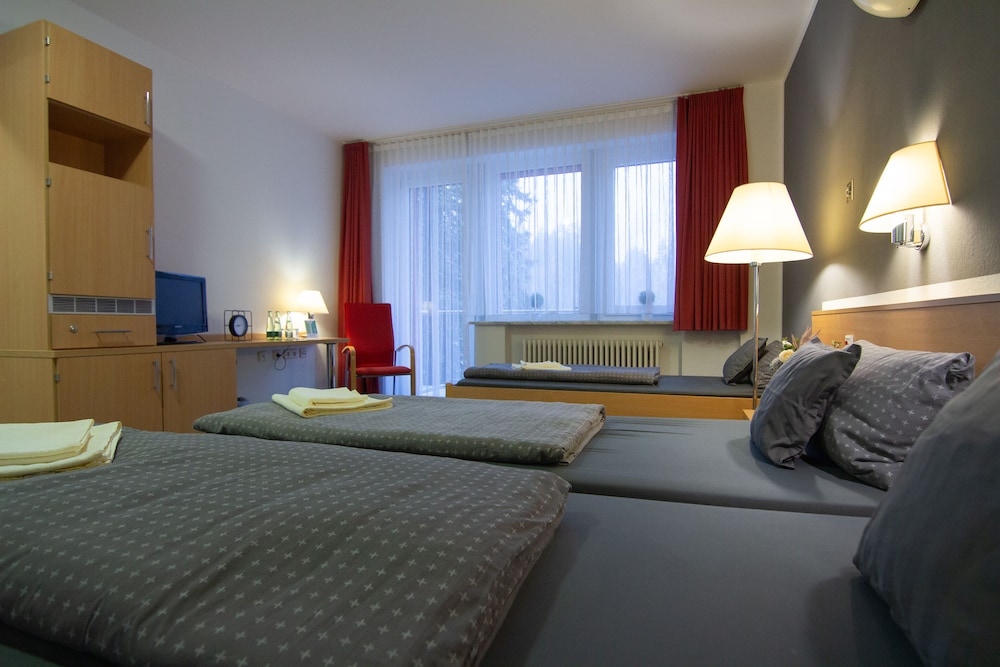 green night hotel