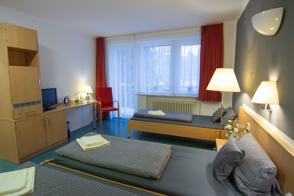 green night hotel