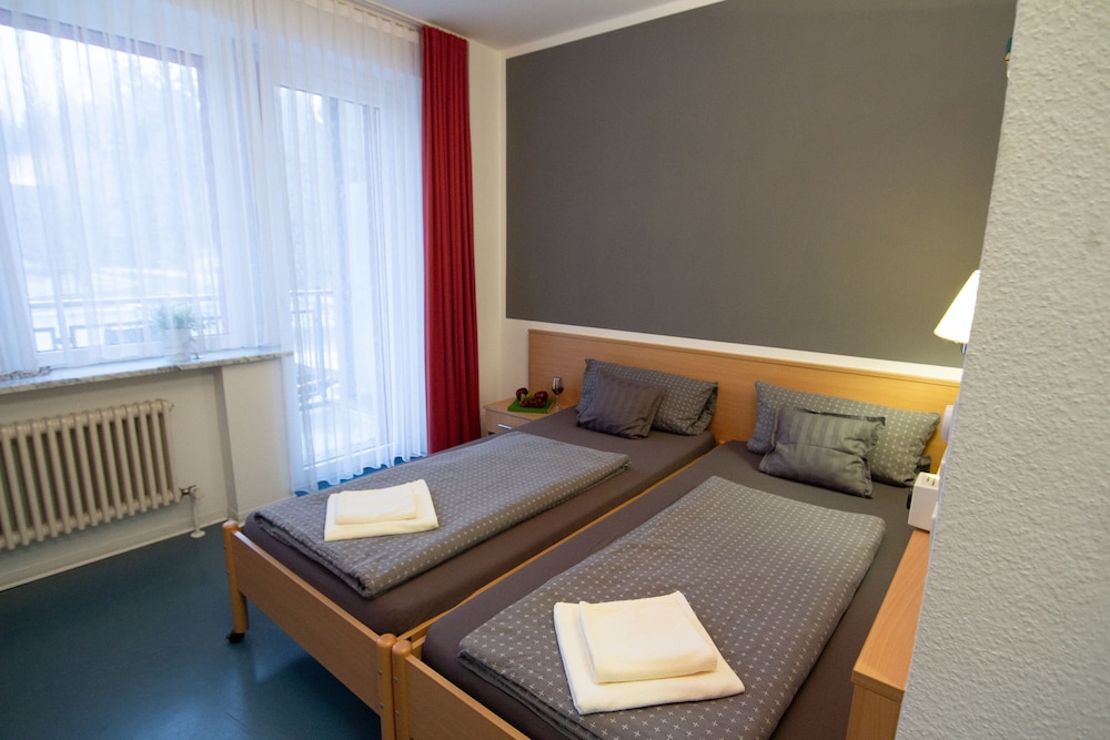 green night hotel