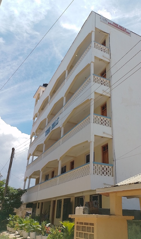 accomodation the hills