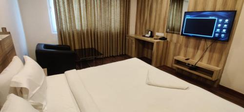 hotel rn grand