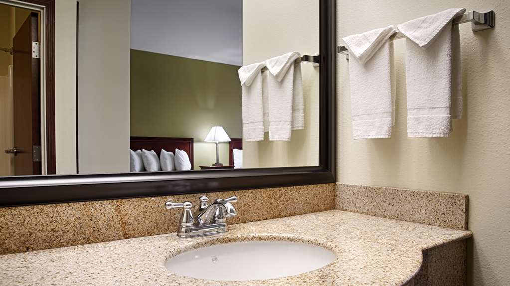 best western geneseo inn