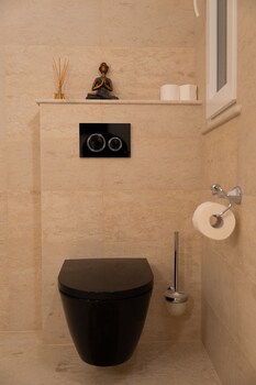 the white knight premium boutique hotel