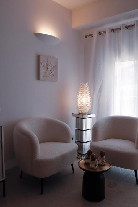 the white knight premium boutique hotel