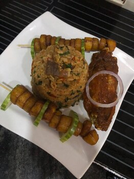 mt deluxe hotel asaba