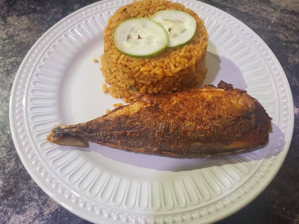 mt deluxe hotel asaba