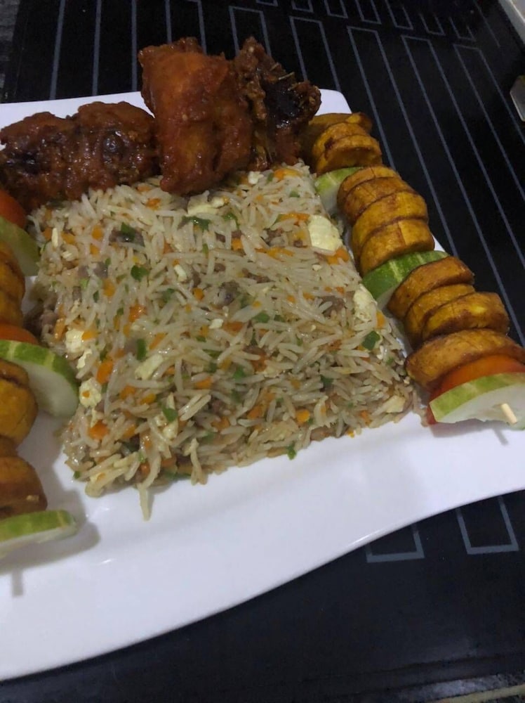 mt deluxe hotel asaba