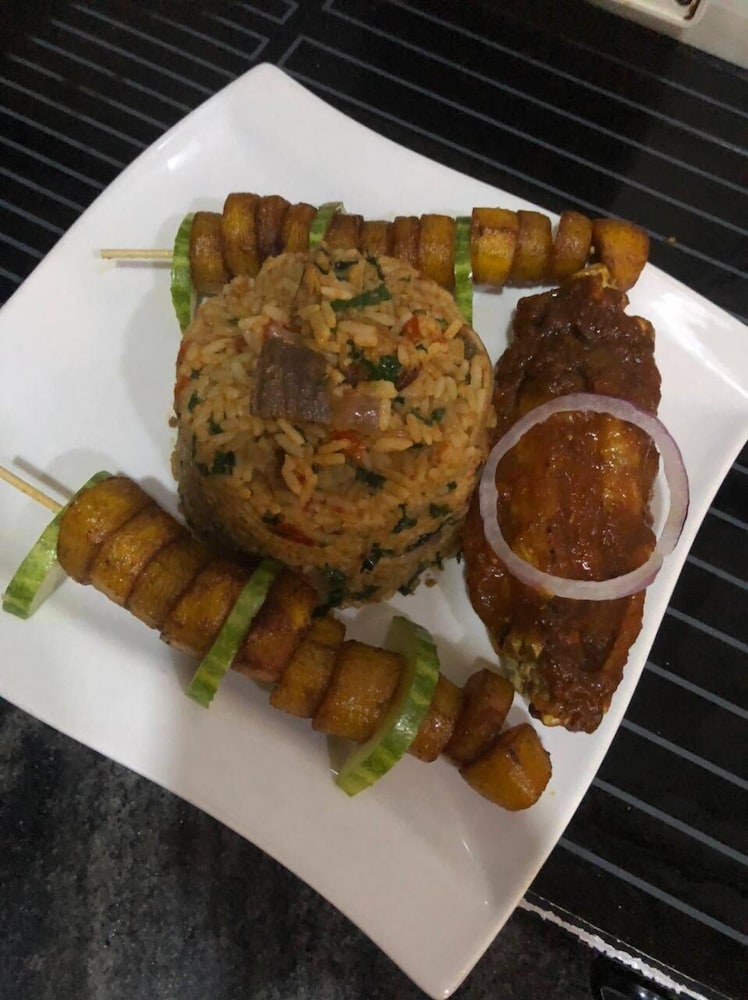 mt deluxe hotel asaba