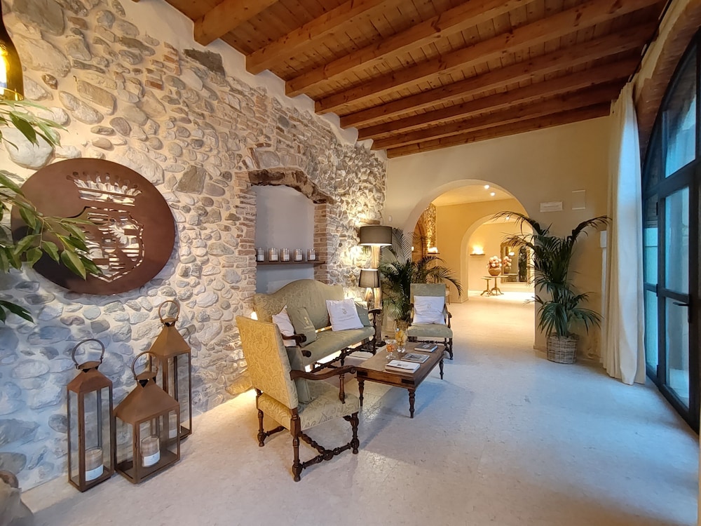 conti thun wine resort