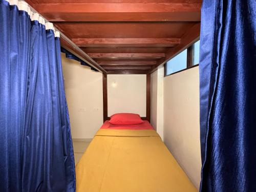 roscotel bay stays 2bhk near white town