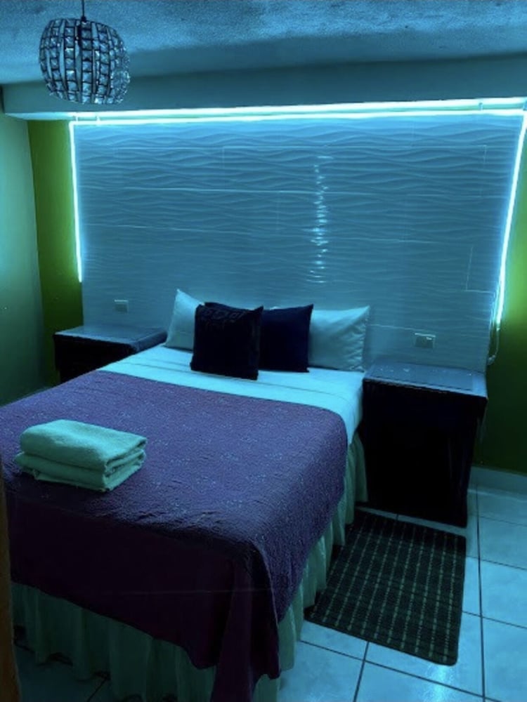 hotel maya copan guamilito