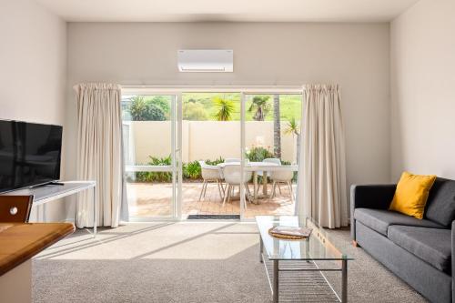 ocean beach motor lodge