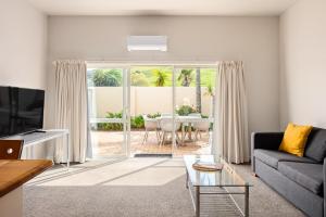 ocean beach motor lodge