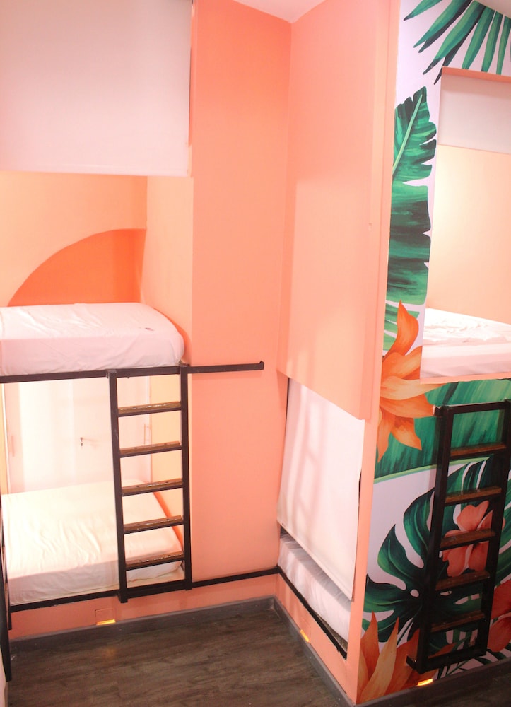 capitel hostel