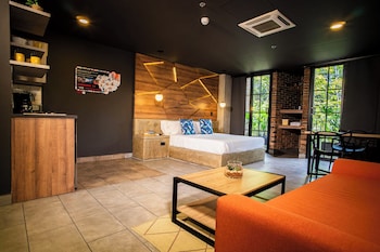 los patios cool living