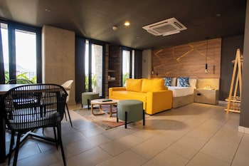 los patios cool living