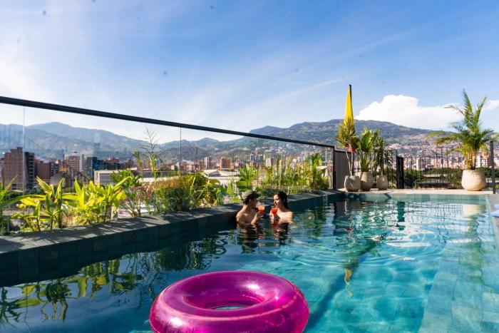 los patios cool living