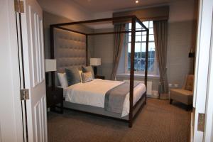 castlecary house hotel