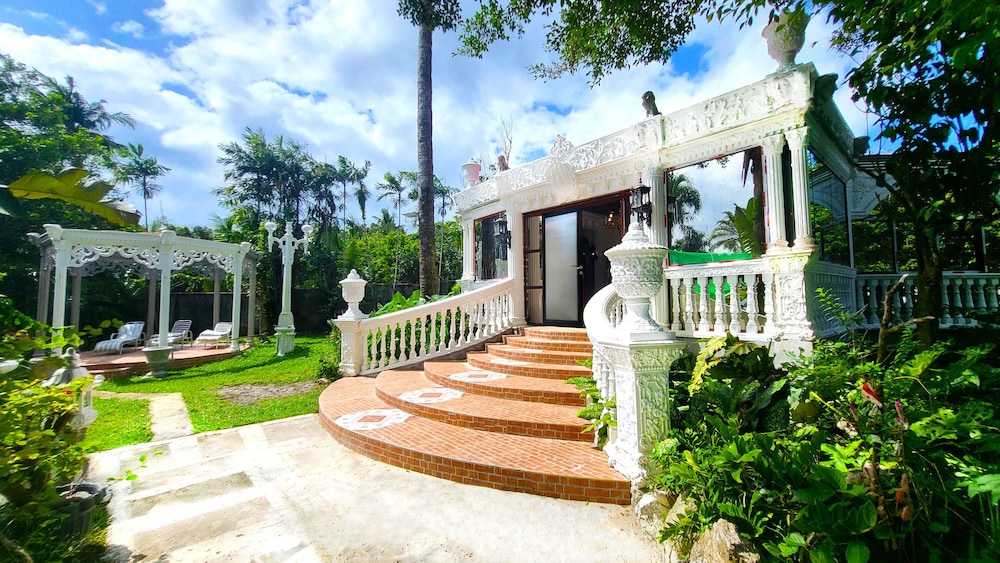 mancion bakasyunan resort san pablo