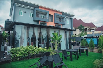 the violets hotel and apartments