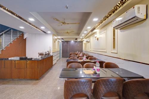 airport hotel chanakya