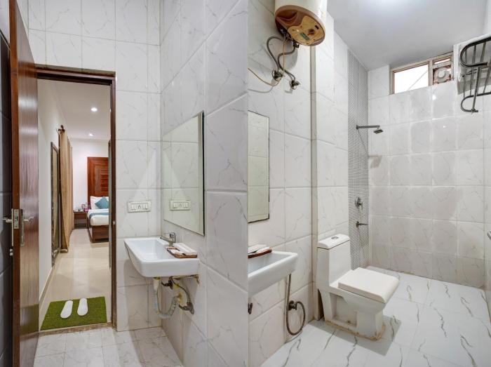 airport hotel chanakya