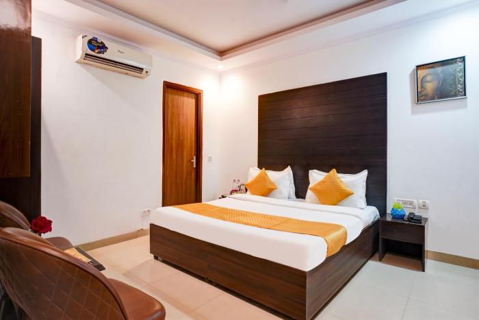 airport hotel chanakya