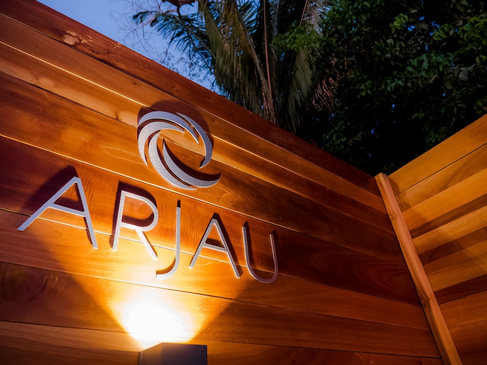 arjau santa teresa boutique hotel