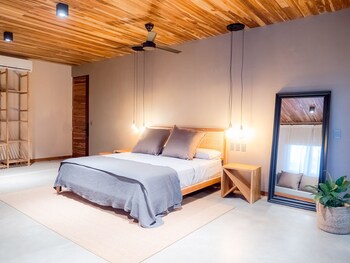 arjau santa teresa boutique hotel