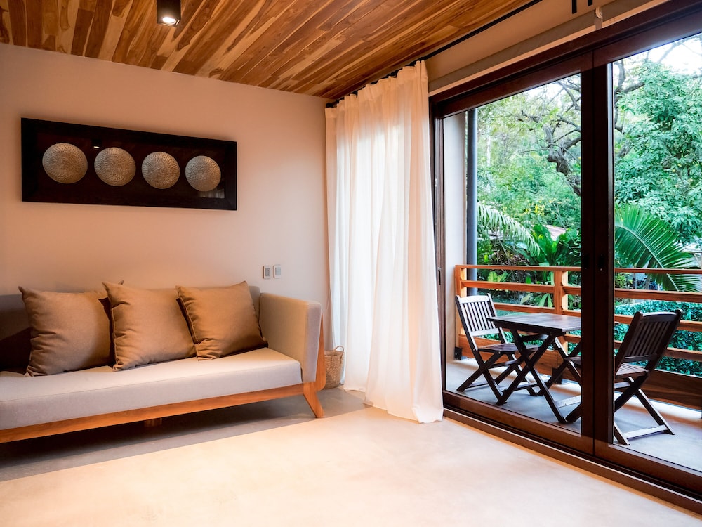 arjau santa teresa boutique hotel