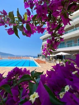 Toto Boutique Hotel,,3 star