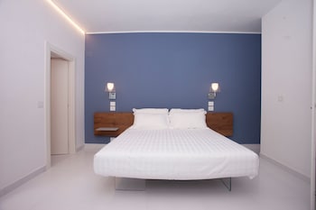 aquamaris design suite and spa
