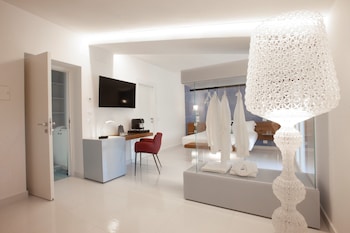 aquamaris design suite and spa