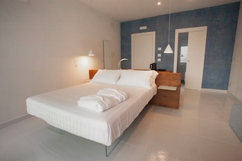 aquamaris design suite and spa