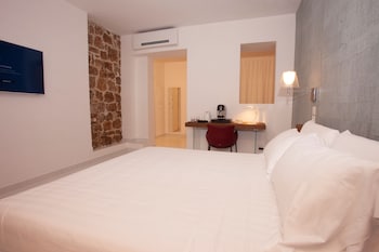 aquamaris design suite and spa