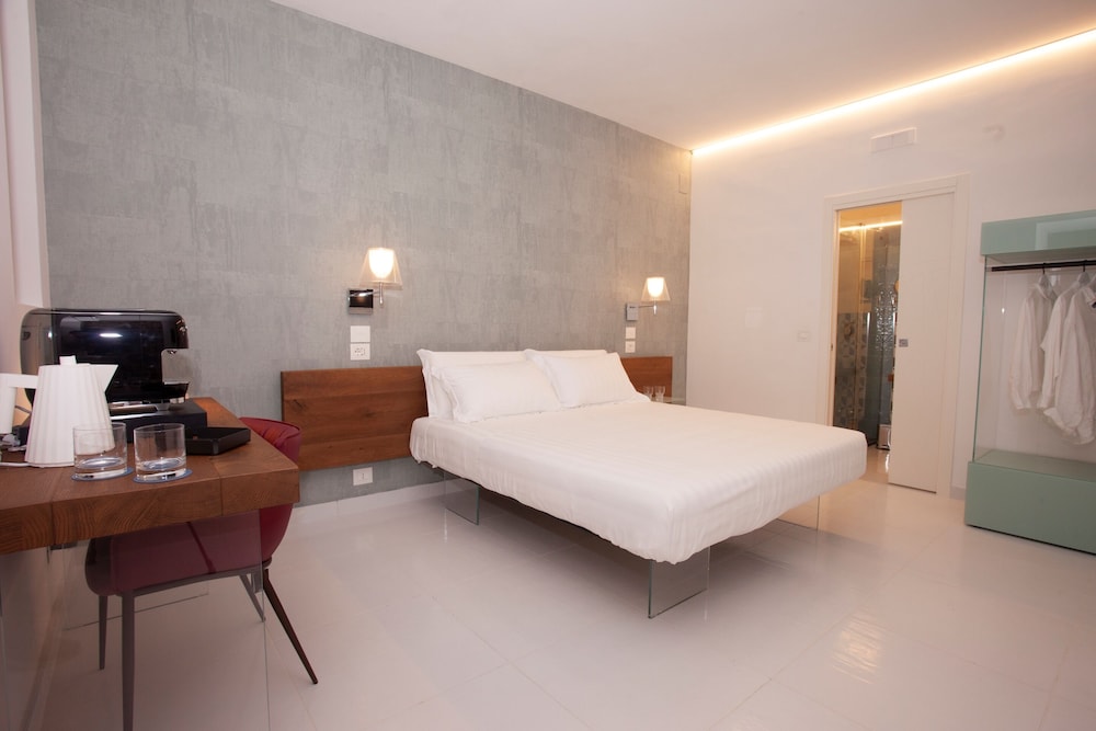 aquamaris design suite and spa