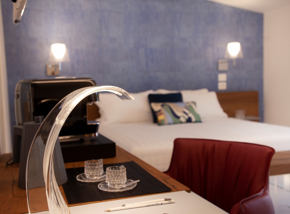 aquamaris design suite and spa