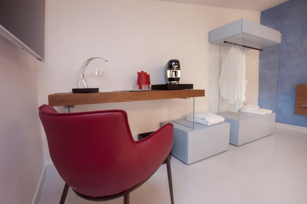 aquamaris design suite and spa