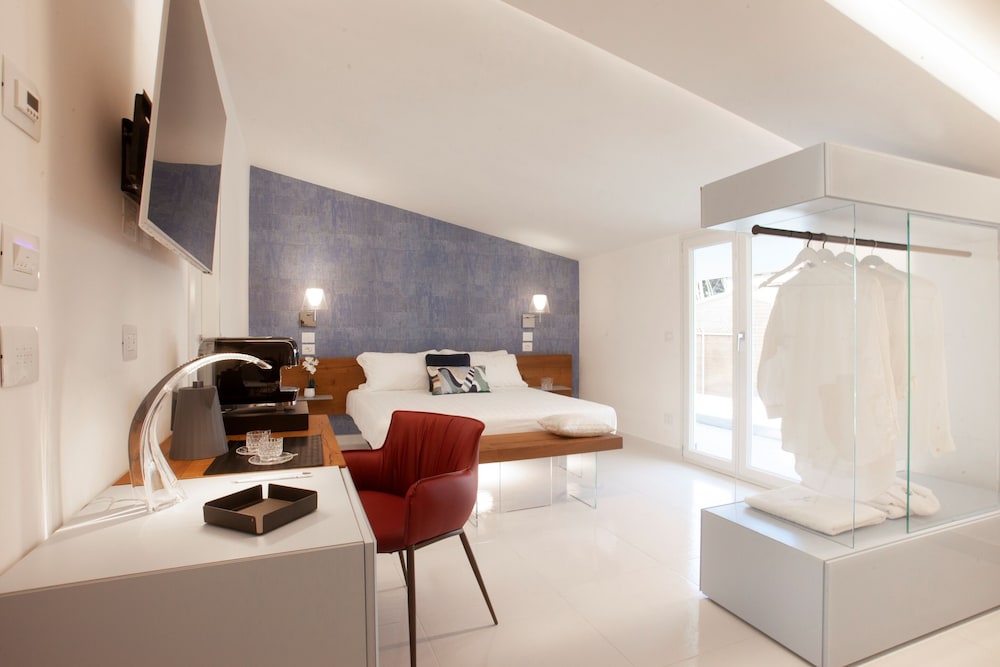 aquamaris design suite and spa
