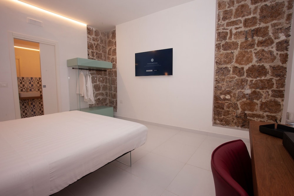 aquamaris design suite and spa
