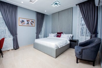 nitafi luxury hotel