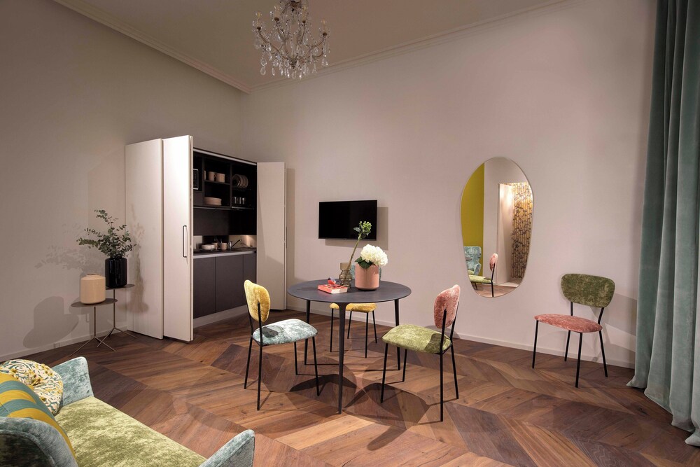 agora boutique stays