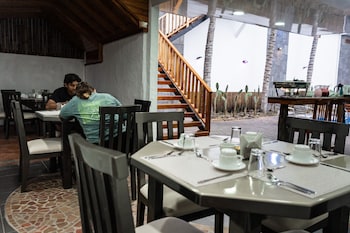 hotel ayre by baltra