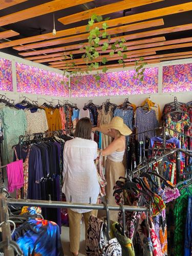 elepath lodge pinnawala