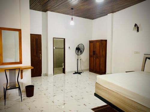 elepath lodge pinnawala