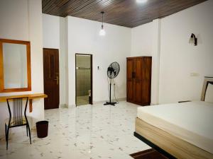 elepath lodge pinnawala