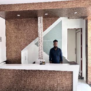 hotel airport crown near saki naka